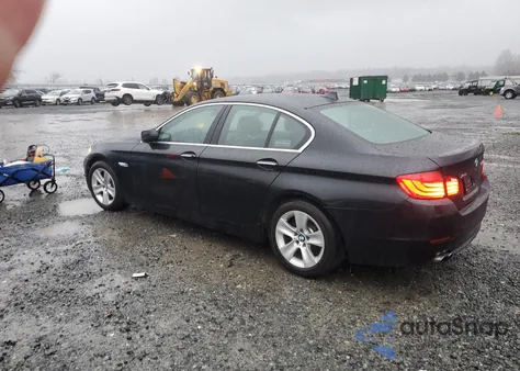 2013 BMW 528I xDrive z USA, uszkodzony, nr VIN WBAXH5C59DDW14522